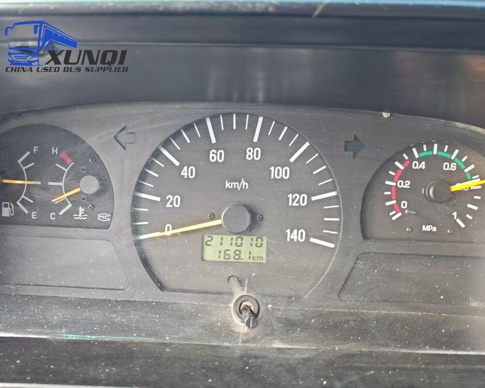 Used Kinglong bus XMQ6606 19 Seats 2016 Year 6 Seters long China bus yuchai 4-cylinder diesel engine