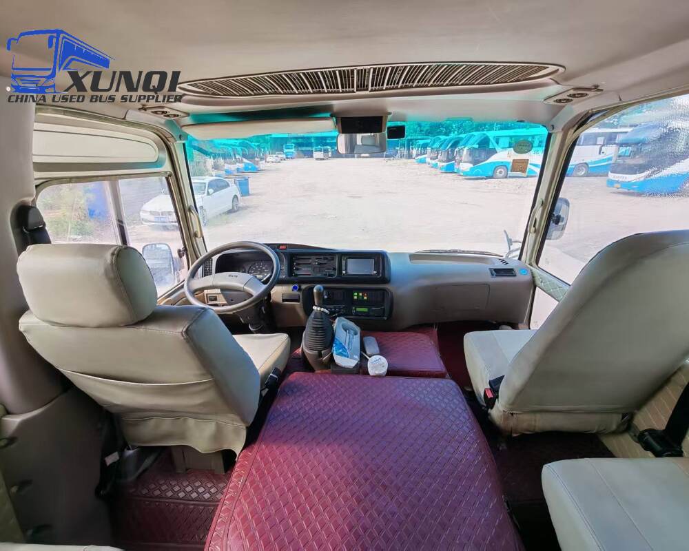 Used Kinglong bus XMQ6606 19 Seats 2016 Year 6 Seters long China bus yuchai 4-cylinder diesel engine