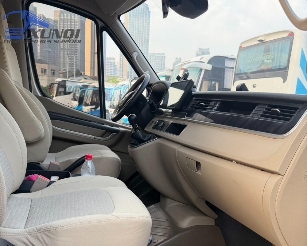 Used Yutong bus ZK5045 9 Seats 2024 Year 5 Seters long China bus