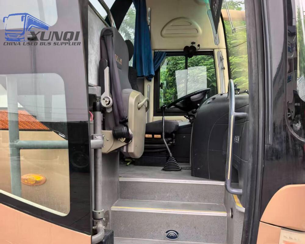 Used Yutong bus ZK6110 51 Seats 2013 Year 11 meters long China bus weichai 6-cylinder diesel engine