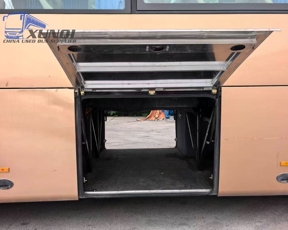Used Yutong bus ZK6110 51 Seats 2013 Year 11 meters long China bus weichai 6-cylinder diesel engine