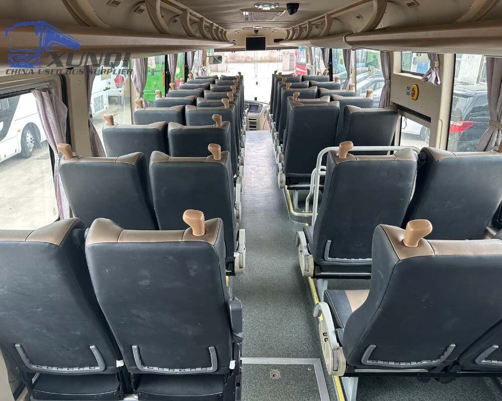 Used Yutong bus ZK6116 48 Seats 2018 Year 11 meters long China bus yuchai 6-cylinder diesel engine