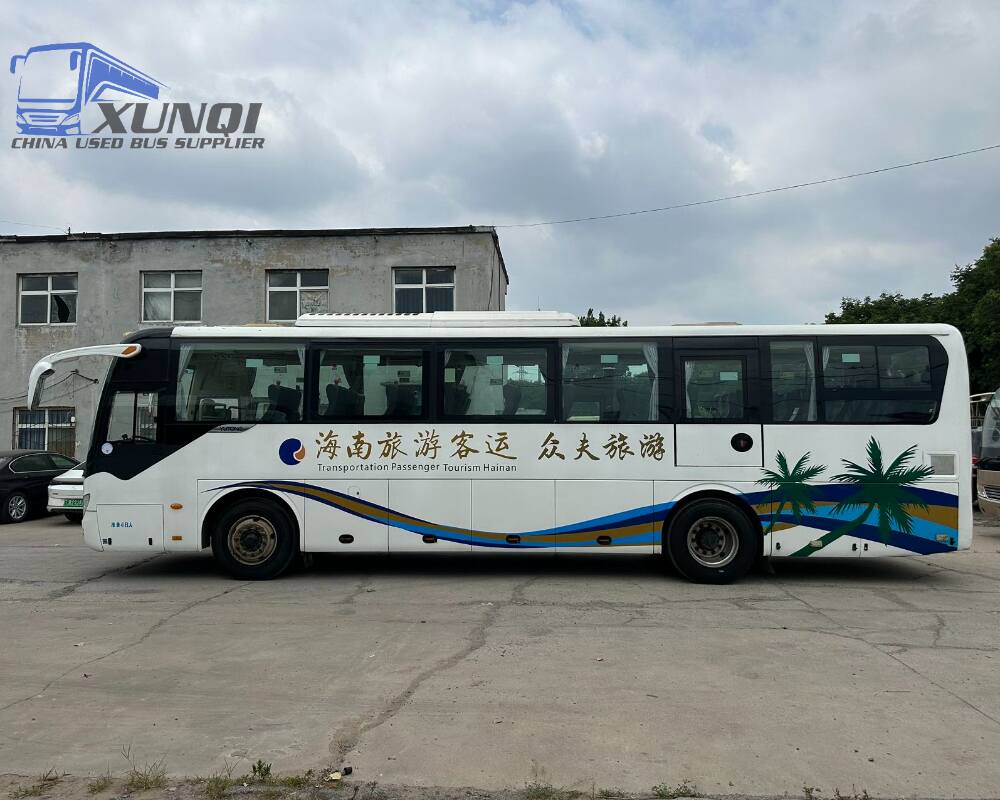 Used Yutong bus ZK6116 48 Seats 2018 Year 11 meters long China bus yuchai 6-cylinder diesel engine