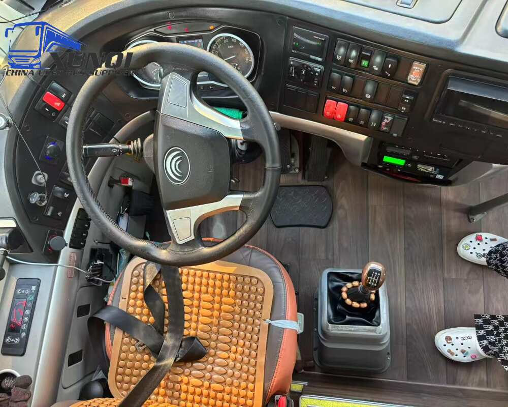 Used Yutong bus ZK6120 50 Seats 2021 Year 12 Seters long China bus yuchai 6-cylinder diesel engine