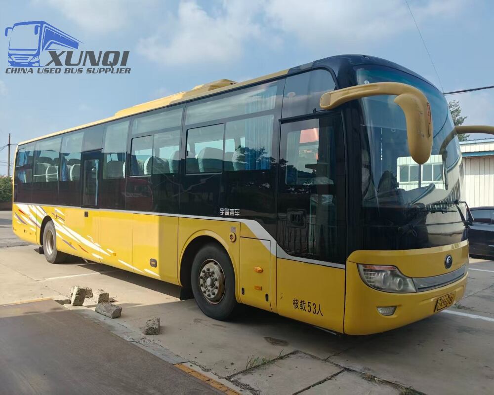 Used Yutong bus ZK6121 53 Seats 2015 Year 12 meters long China bus yuchai 6-cylinder diesel engine