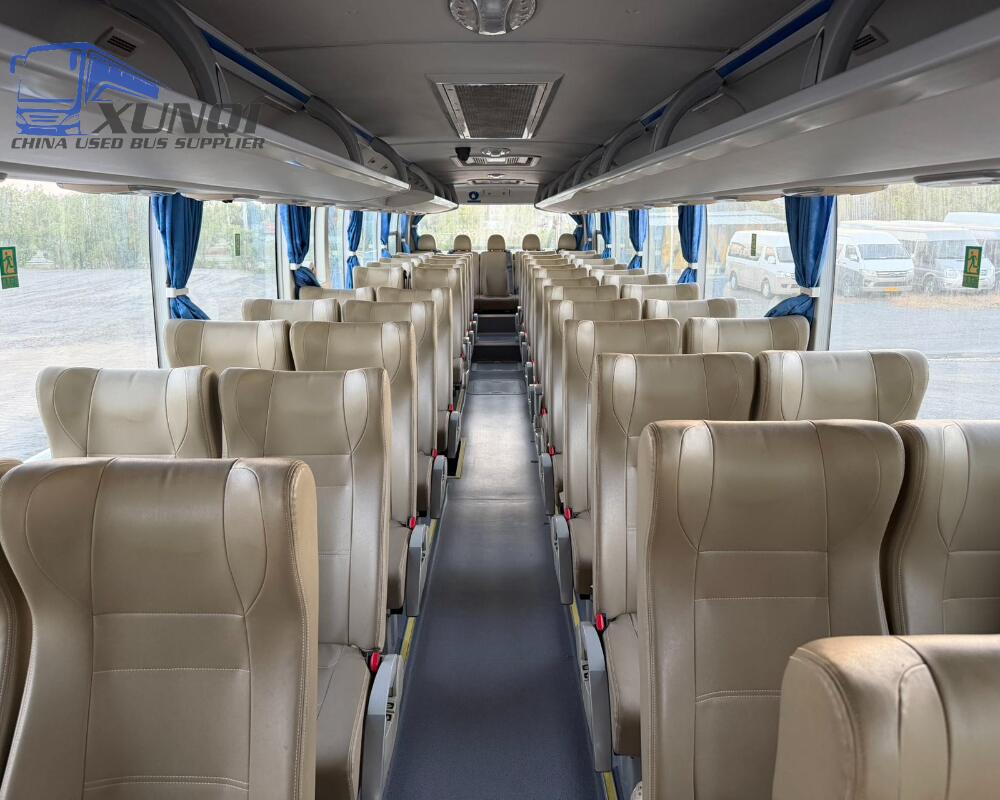 Used Yutong bus ZK6122 52 Seats 2017 Year 12 meters long China bus weichai 6-cylinder diesel engine