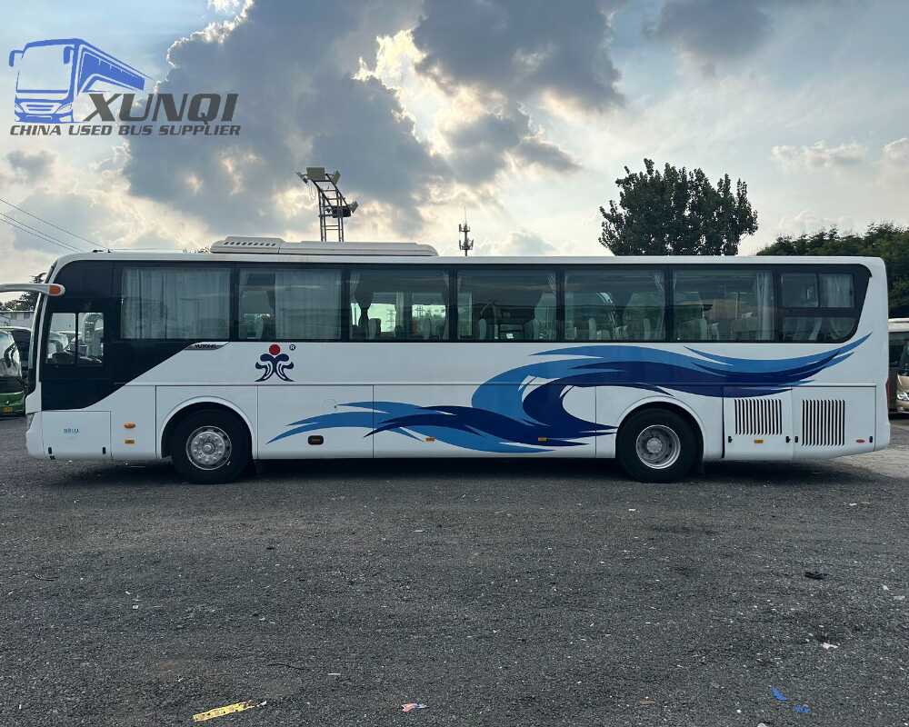 Used Yutong bus ZK6125 55 Seats 2016 Year 12 meters long China bus yuchai 6-cylinder diesel engine