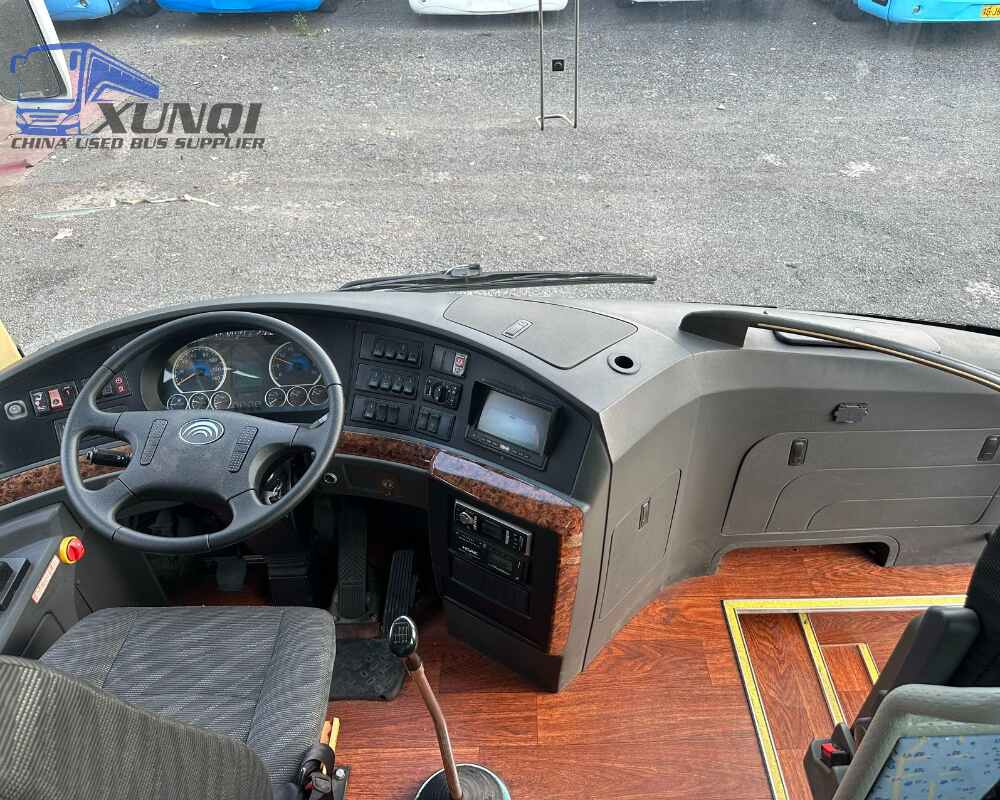 Used Yutong bus ZK6125 55 Seats 2016 Year 12 meters long China bus yuchai 6-cylinder diesel engine