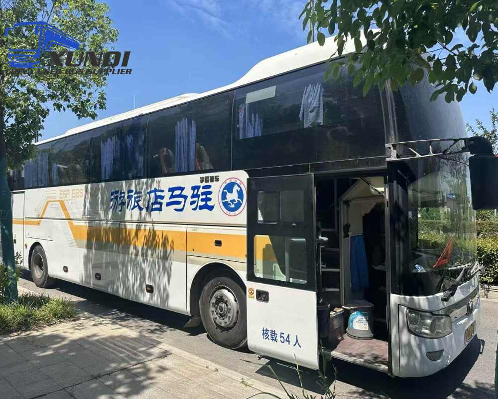Used Yutong bus ZK6126 54 Seats 2017 Year 12 Seters long China bus weichai 6-cylinder diesel engine