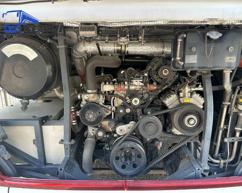 Used Yutong bus ZK6127 56 Seats 2023 Year 12 Seters long China bus yuchai 6-cylinder diesel engine