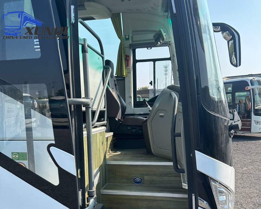 Used Yutong bus ZK6127 56 Seats 2023 Year 12 Seters long China bus yuchai 6-cylinder diesel engine