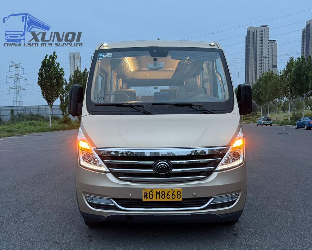 Used Yutong bus ZK6601 17 Seats 2020 Year 6 meters long China bus shangchai 4-cylinder diesel engine 