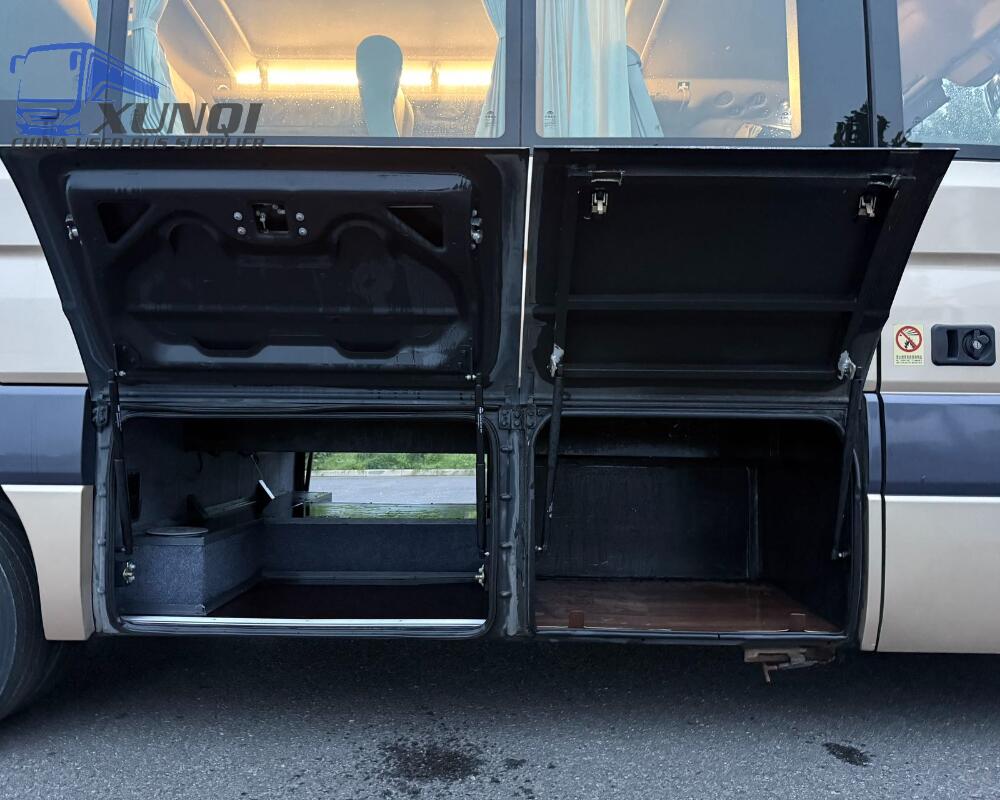 Used Yutong bus ZK6601 17 Seats 2020 Year 6 meters long China bus shangchai 4-cylinder diesel engine 