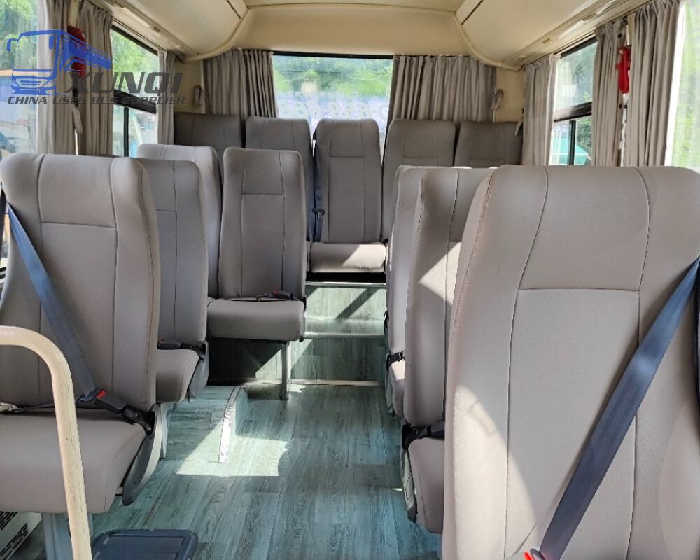 Used Yutong bus ZK6609 19 Seats 2016 Year 6 meters long China bus yuchai 4-cylinder diesel engine