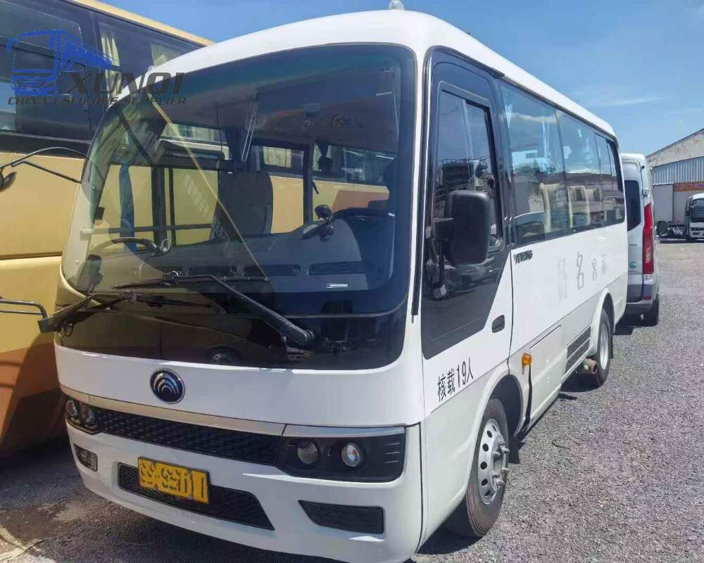 Used Yutong bus ZK6609 19 Seats 2023 Year 6 Seters long China bus weichai 4-cylinder diesel engine