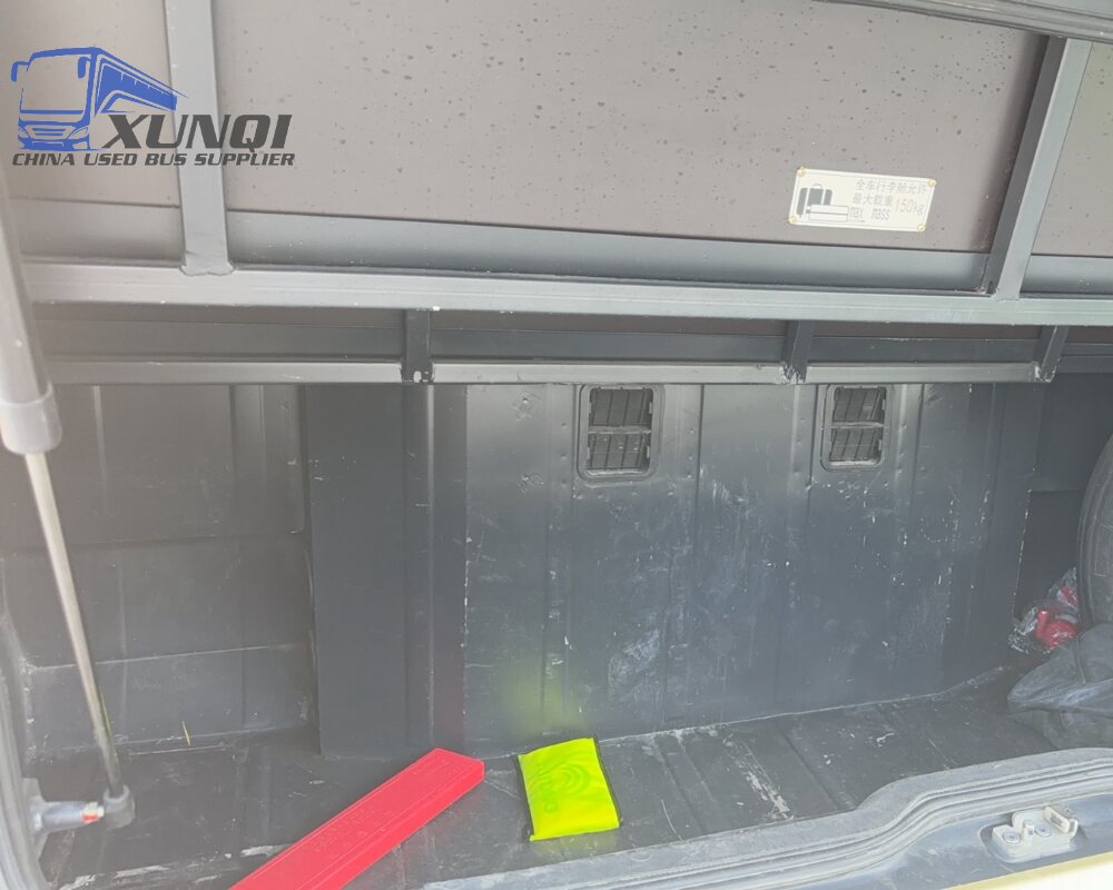 Used Yutong bus ZK6609 19 Seats 2025 Year 6 meters long China bus weichai 4-cylinder diesel engine