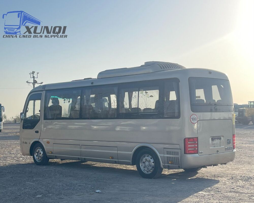 Used Yutong bus ZK6701 20 Seats 2014 Year 7 Seters long China bus