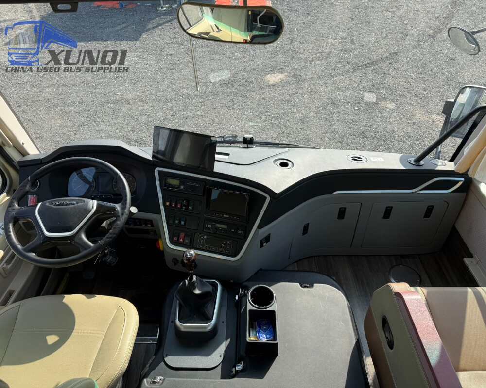 Used Yutong bus ZK6729 19 Seats 2022 Year 7 meters long China bus yuchai 4-cylinder diesel engine 