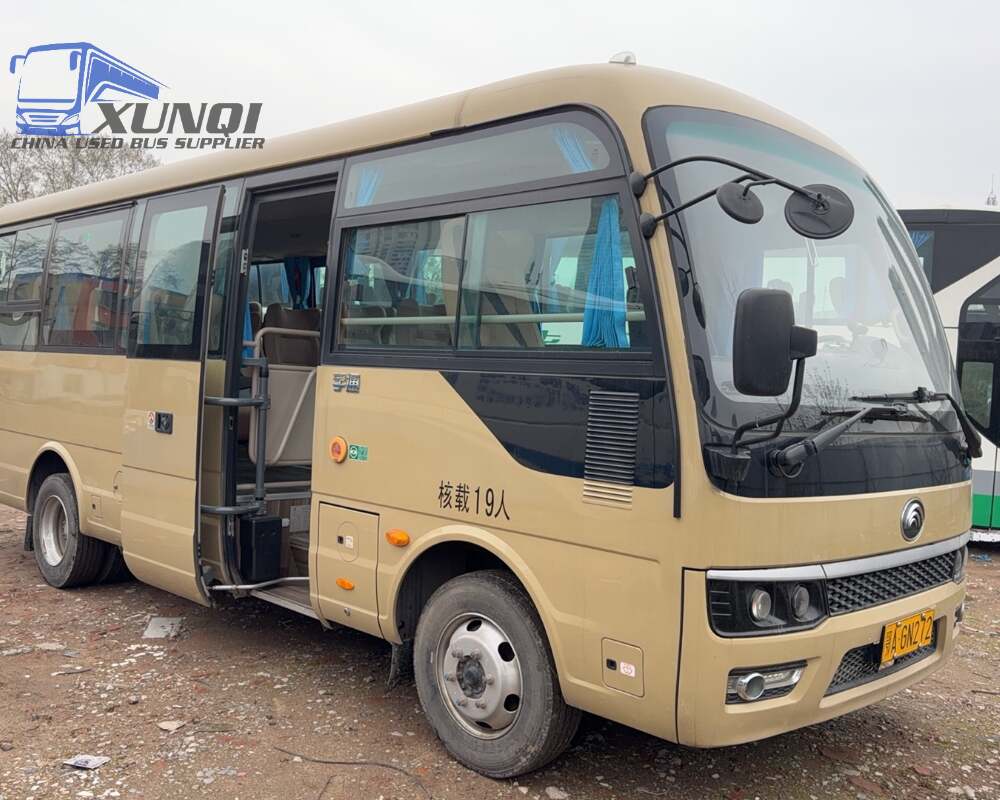 Used Yutong bus ZK6729 19 Seats 2023 Year 6 Seters long China bus yuchai 4-cylinder diesel engine