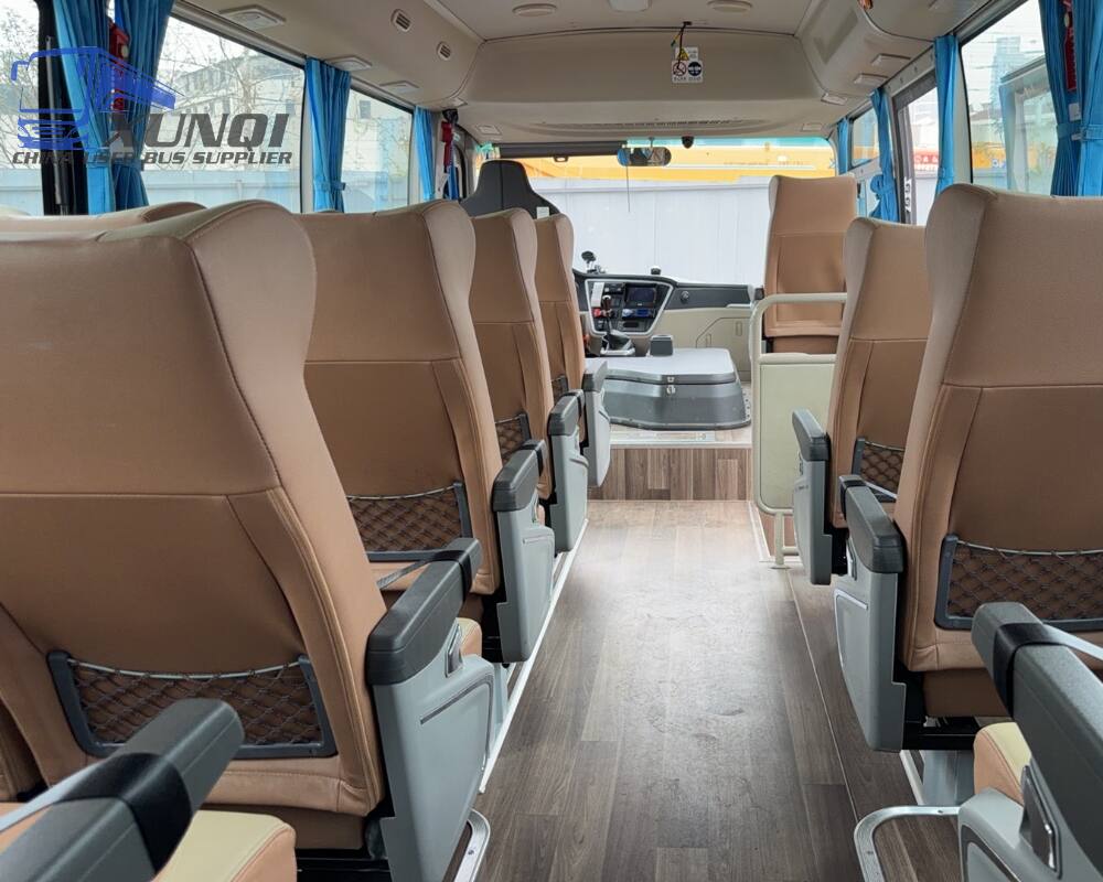Used Yutong bus ZK6729 19 Seats 2023 Year 6 Seters long China bus yuchai 4-cylinder diesel engine