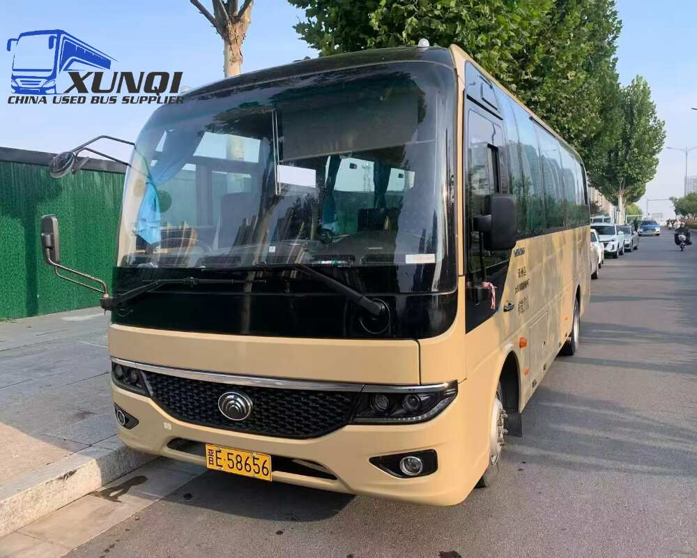 Used Yutong bus ZK6772 31 Seats 2022 Year 7 Seters long China bus yuchai 4-cylinder diesel engine