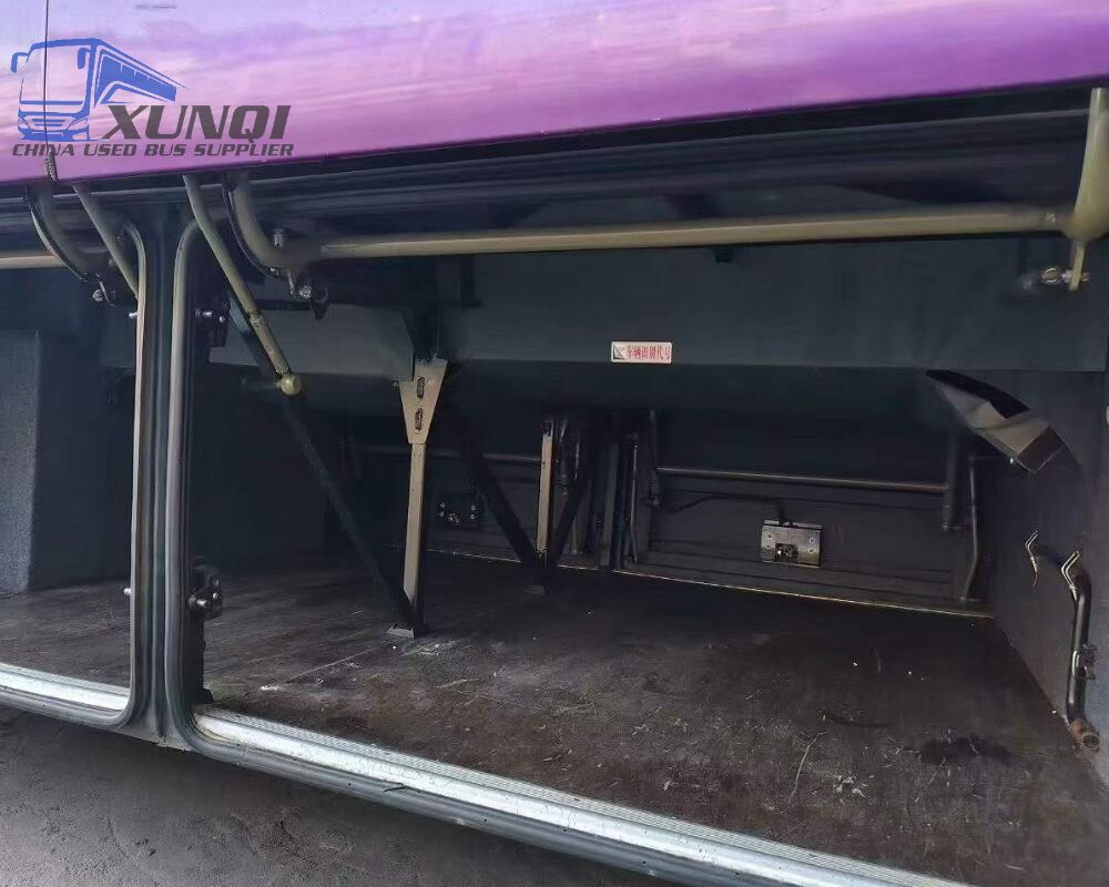 Used Yutong bus ZK6906 28 Seats 2021 Year 9 Seters long China bus weichai 6-cylinder diesel engine