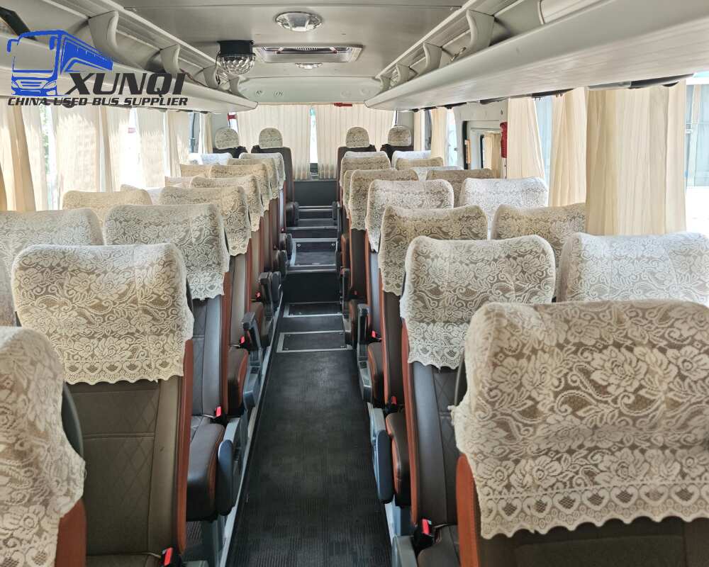 Used Yutong bus ZK6907 39 Seats 2024 Year 9 meters long China bus yuchai 6-cylinder diesel engine