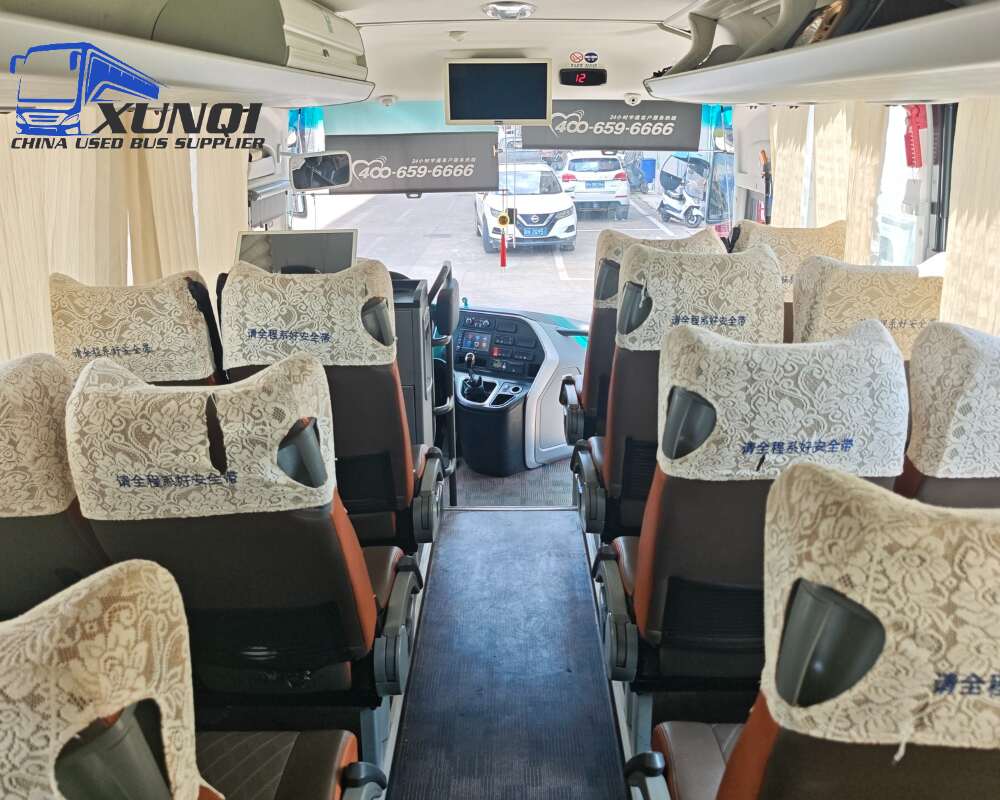 Used Yutong bus ZK6907 39 Seats 2024 Year 9 meters long China bus yuchai 6-cylinder diesel engine