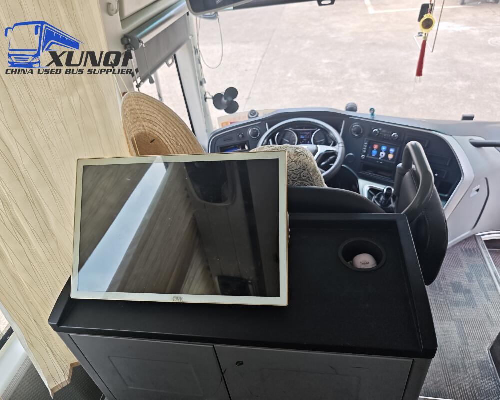 Used Yutong bus ZK6907 39 Seats 2024 Year 9 meters long China bus yuchai 6-cylinder diesel engine