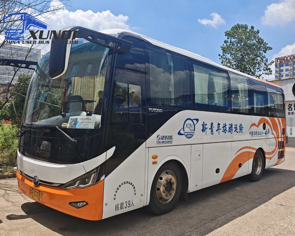Used Yutong bus ZK6907 39 Seats 2024 Year 9 meters long China bus yuchai 6-cylinder diesel engine