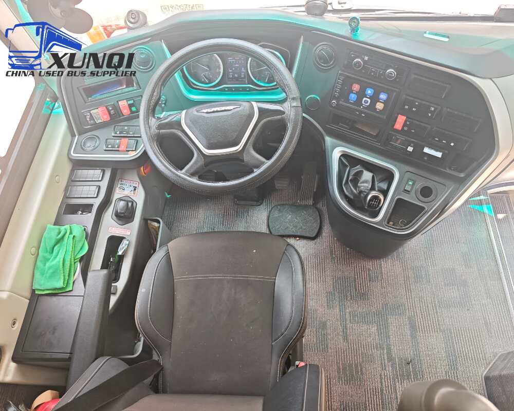 Used Yutong bus ZK6907 39 Seats 2024 Year 9 meters long China bus yuchai 6-cylinder diesel engine