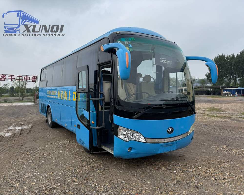 Used Yutong bus ZK6908 39 Seats 2015 Year 9 meters long China bus yuchai 6-cylinder diesel engine