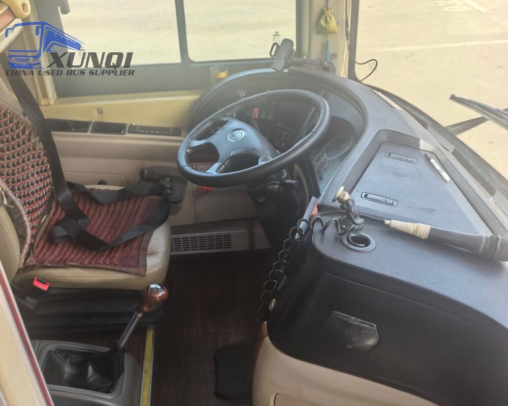 Used Yutong bus zk6118 54 Seats 2017 Year 11 meters long China bus weichai 6-cylinder diesel engine
