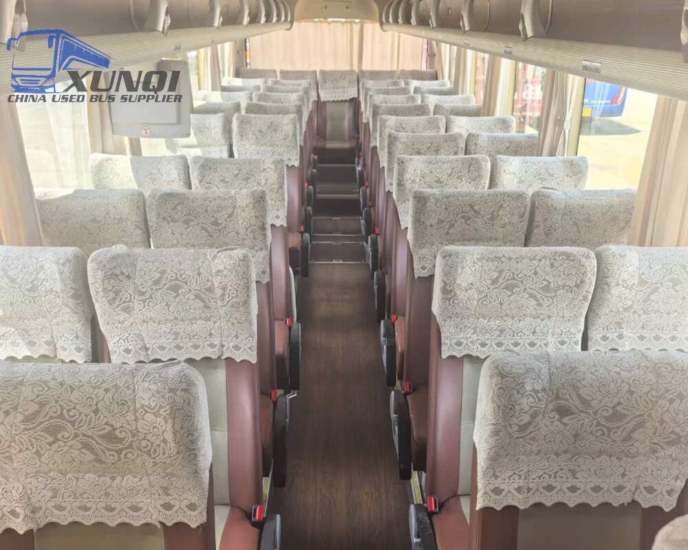 Used Yutong bus zk6118 54 Seats 2017 Year 11 meters long China bus weichai 6-cylinder diesel engine