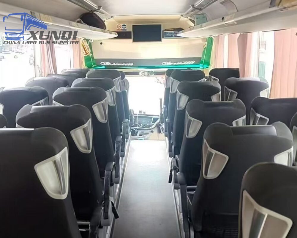 Used Yutong bus zk6128 50 Seats 2017 Year 12 meters long China bus weichai 6-cylinder diesel engine