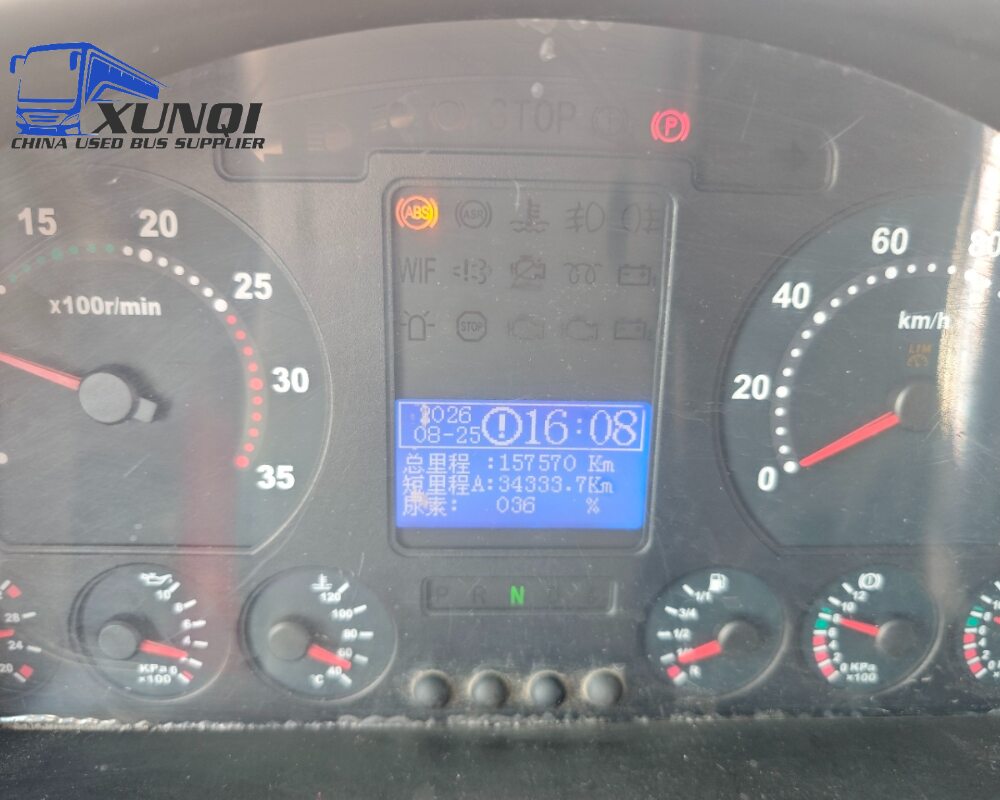 Used Zhongtong bus LCK6826 34 Seats 2020 Year 8 Seters long China bus weichai 4-cylinder diesel engine