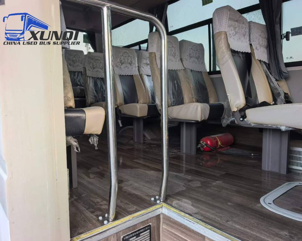 Used Ankai bus HFF6609 19 Seats 2021 Year 6 Seters long China bus yuchai 4-cylinder diesel engine