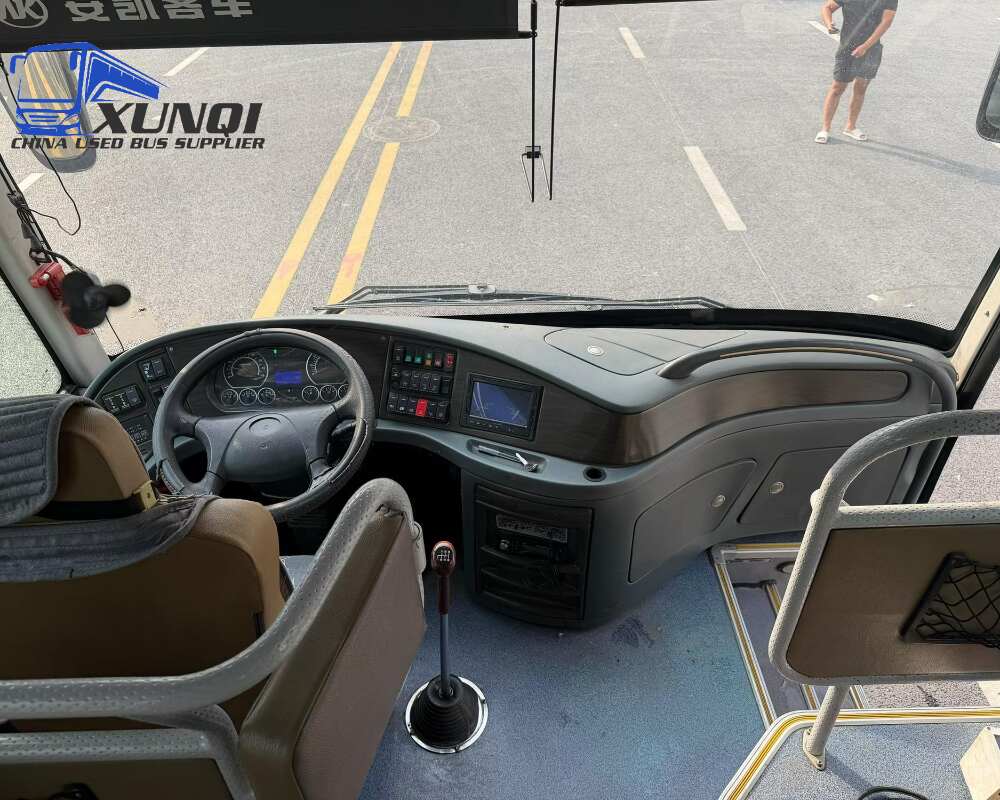 Used Ankai bus HFF6909 35 Seats 2018 year 9 meters long China bus weichai 6-cylinder diesel engine