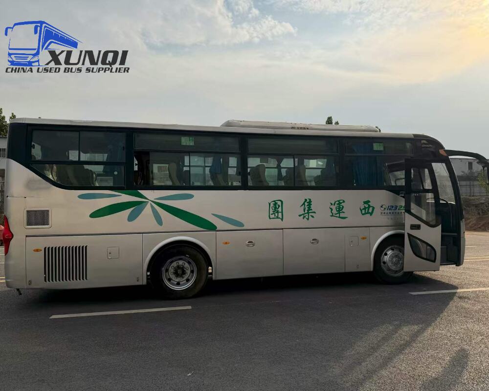 Used Ankai bus HFF6909 35 Seats 2018 year 9 meters long China bus weichai 6-cylinder diesel engine