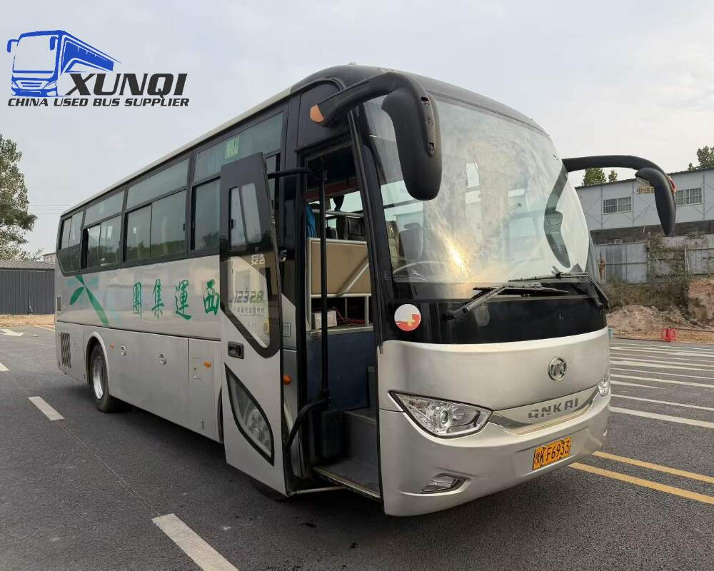 Used Ankai bus HFF6909 35 Seats 2018 year 9 meters long China bus weichai 6-cylinder diesel engine