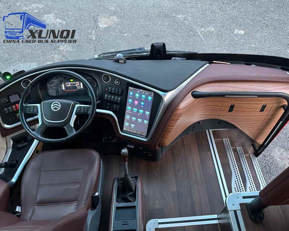Used Golden Dragon bus XML6129 50 Seats 2019 Year 12 Seters long China bus weichai 6-cylinder diesel engine