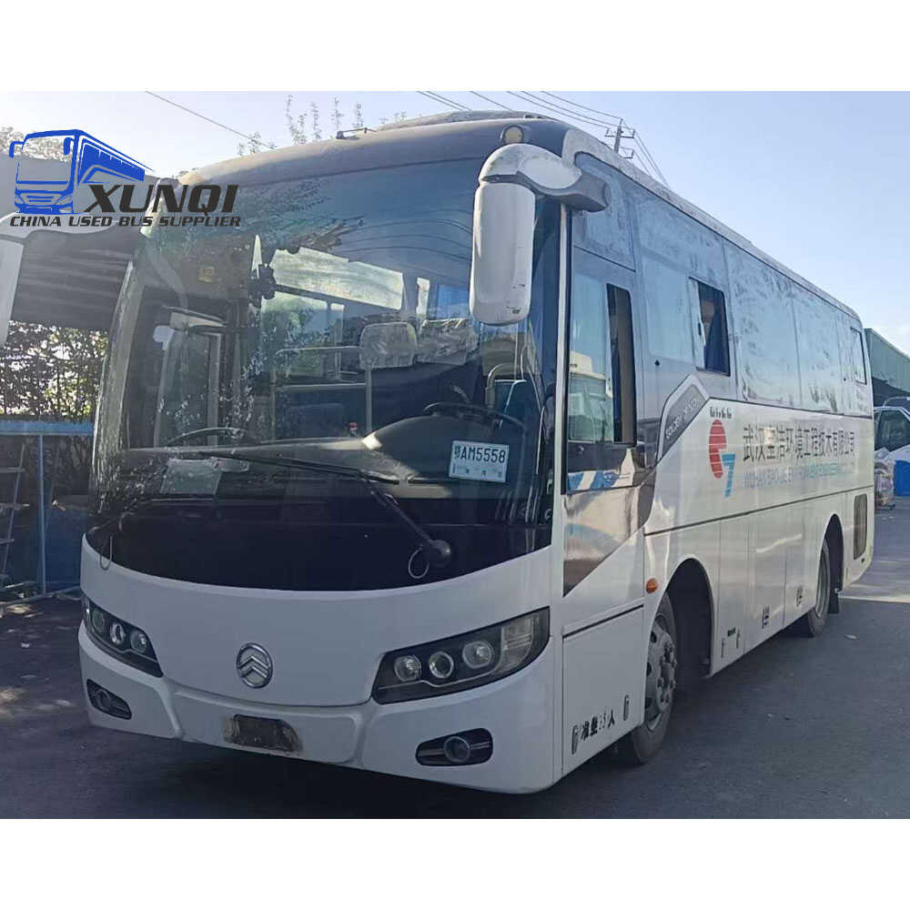 Used Golden Dragon bus XML6807 35 Seats 2014 year 8 meters long China bus yuchai 4-cylinder diesel engine