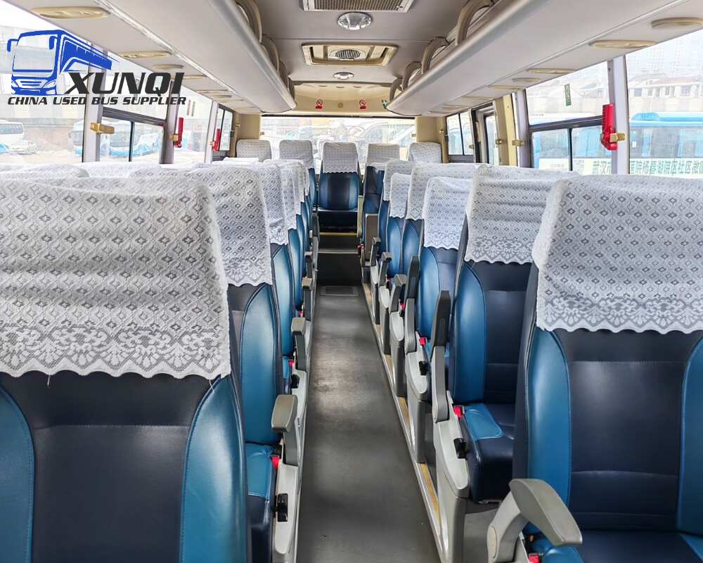 Used Kinglong bus XMQ6879 38 Seats 2017 Year 8 meters long China bus yuchai 6-cylinder diesel engine