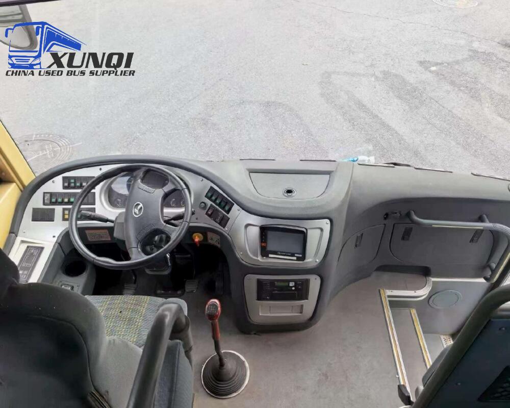 Used Kinglong bus XMQ6879 39 Seats 2016 year 8 meters long China bus yuchai 4-cylinder diesel engine