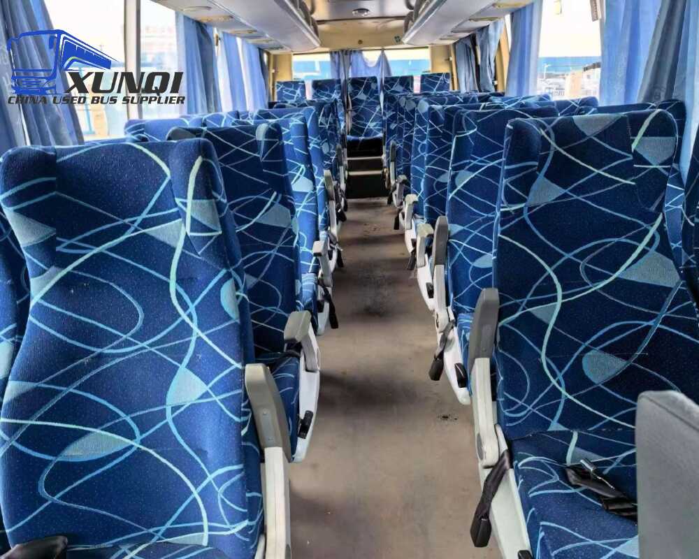 Used Kinglong bus XMQ6879 39 Seats 2016 year 8 meters long China bus yuchai 4-cylinder diesel engine