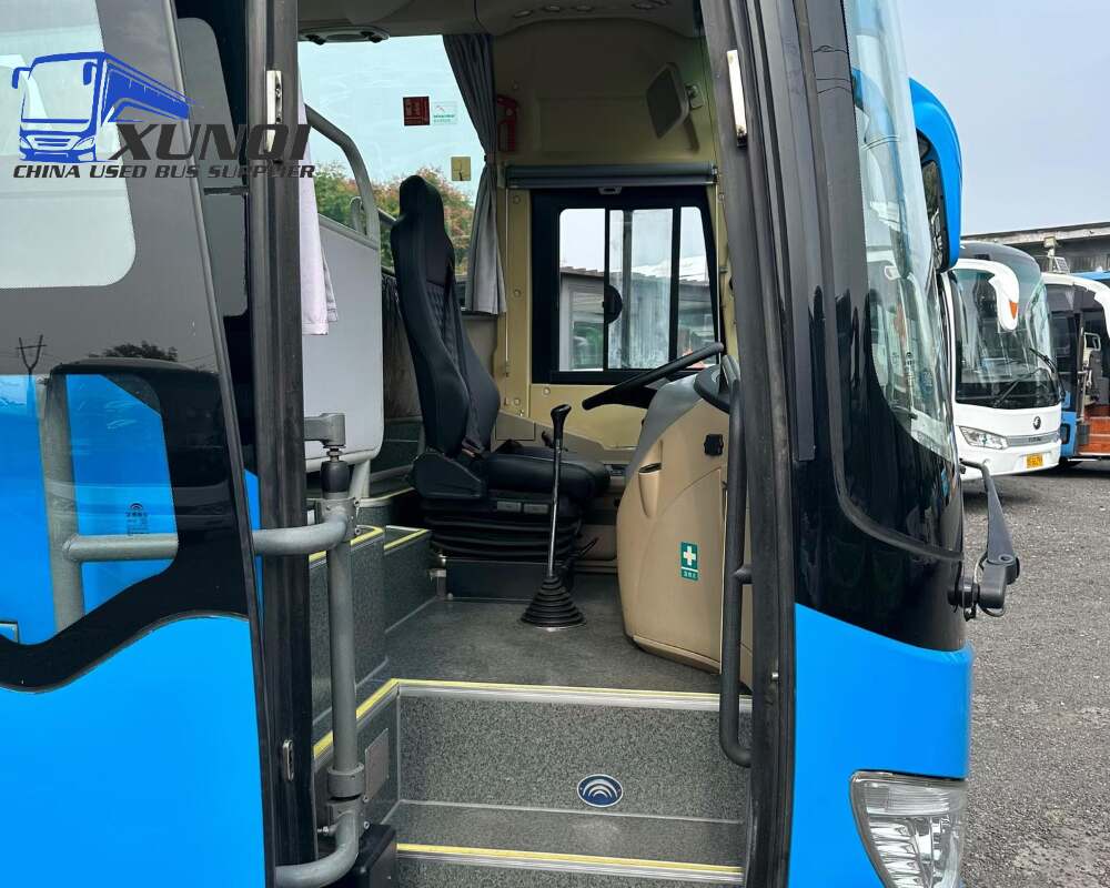 Used Yutong bus ZK6116 48 Seats 2017 Year 11 Seters long China bus weichai 6-cylinder diesel engine