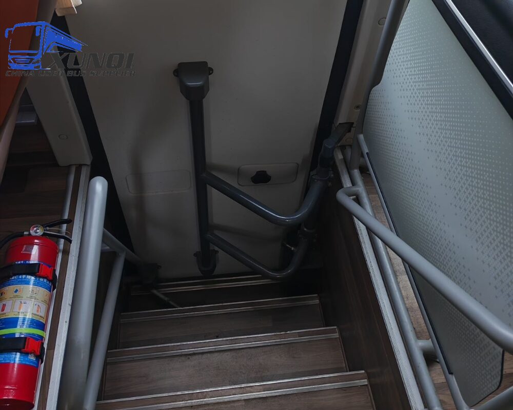 Used Yutong bus ZK6116 48 Seats 2024 Year 11 Seters long China bus