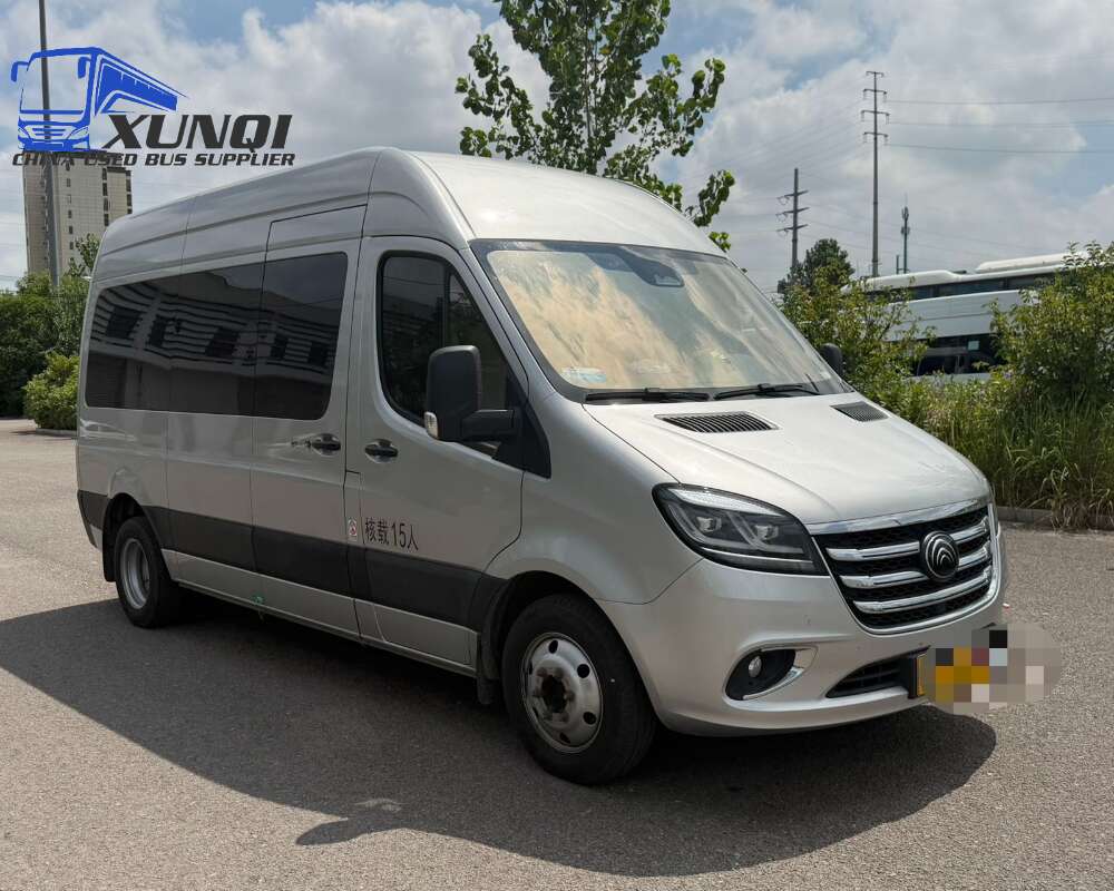 Used Yutong bus ZK6600 15 Seats 2024 Year 6 Seters long China bus Dongfeng turbocharged 4-cylinder engine