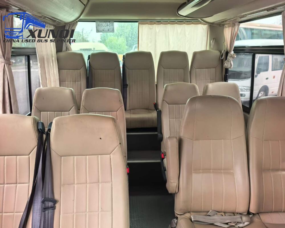 Used Yutong bus ZK6609 17 Seats 2016 year 6 meters long China bus yuchai 4-cylinder diesel engine