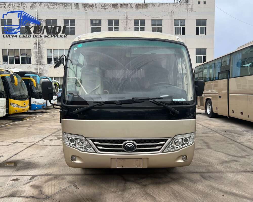 Used Yutong bus ZK6609 19 Seats 2018 Year 6 Seters long China bus yuchai 4-cylinder diesel engine